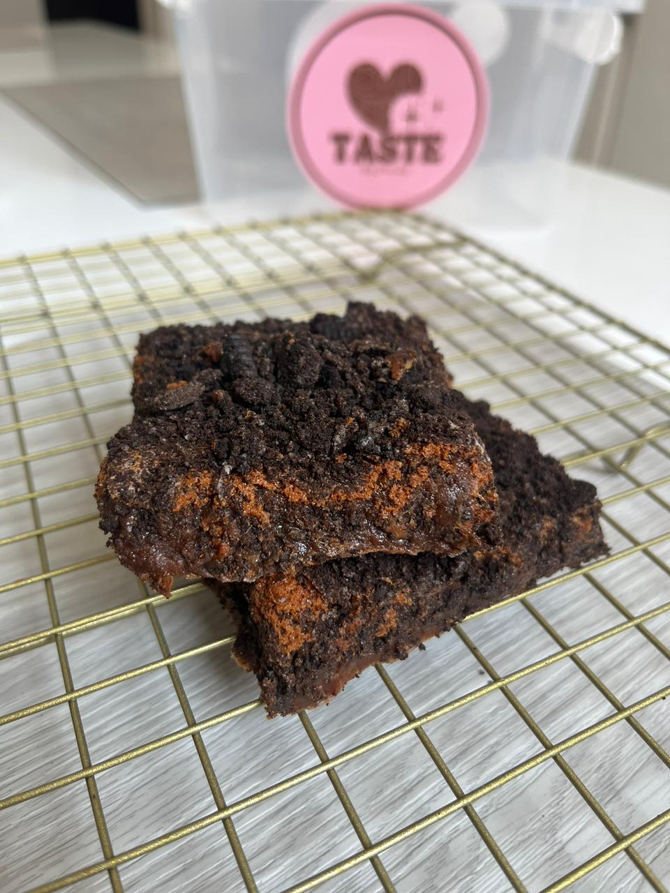 Milo Oreo Brownie – Taste by pauchy | Fudgy, Loaded & Indulgent | Oreo Topping